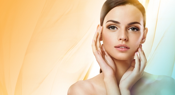 IPL (Intense Pulsed Light – Yoğun Atımlı Işık Tedavisi)